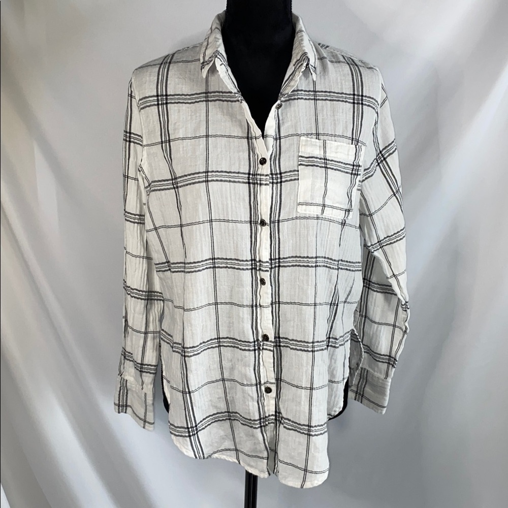 Universal Thread White Black Plaid Button Down Shirt S